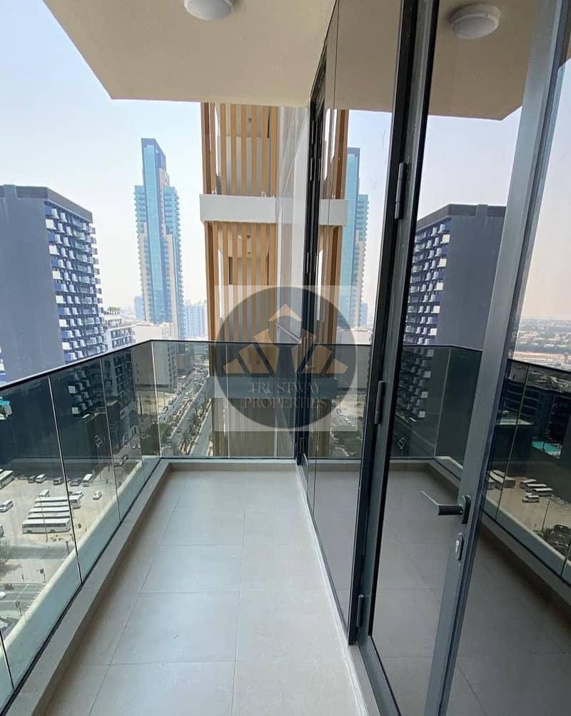 11 balcony 1. jpg