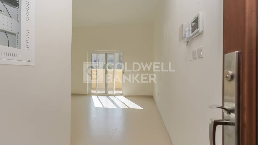 Hot Deal | Single Row | Prime Location