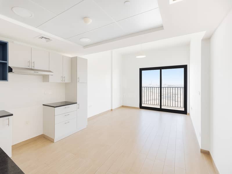 Spacious 2BR | Near Metro Station | Chiller Free