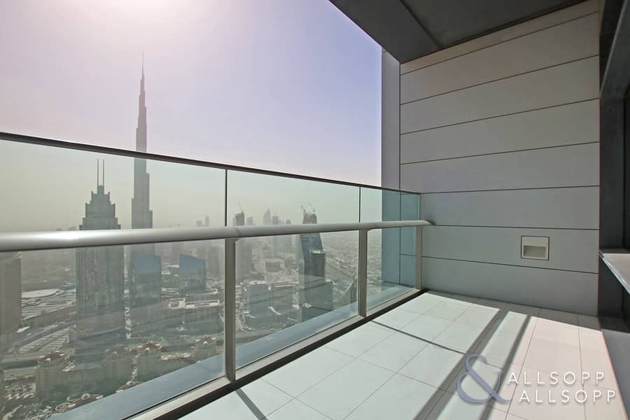 Burj Khalifa View | High Floor | Balcony
