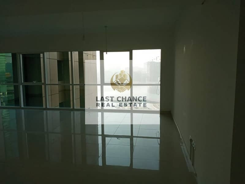 14 63867496-81fb-4d27-bdf5-a8fdaa4bd30e. jpg
