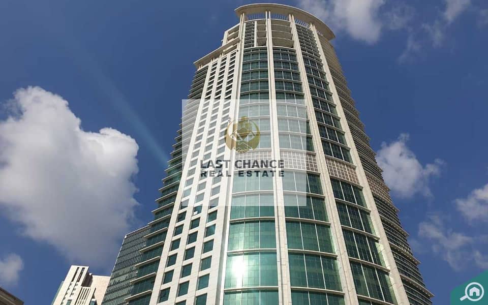 3 RAK_Tower_AD_20201612_2_45807bb692_ca8cce09f7. jpg