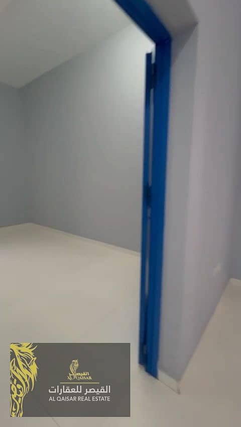 18 3428-Photoroom. png