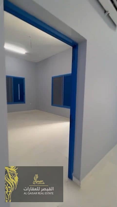 38 1789-Photoroom. png