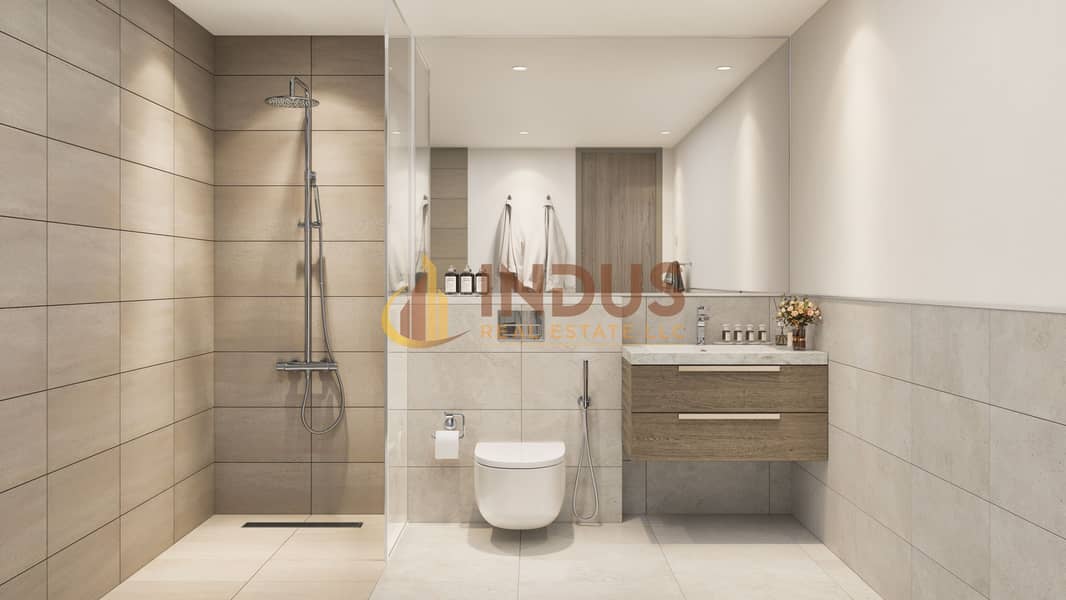 4 Bathroom. jpg