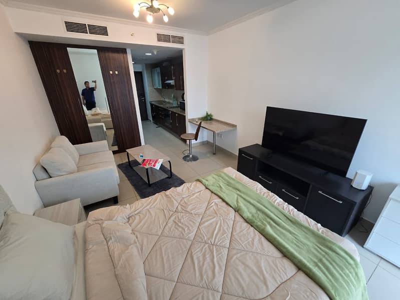 8 0eadf9a3-6d2d-4ae5-a616-fa96e3818522. jpg