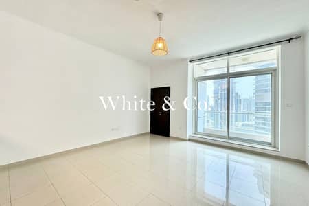 1 Bedroom Flat for Rent in Dubai Marina, Dubai - Bright | Unfurnished | Partial Sea View