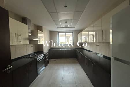 2 Bedroom Flat for Rent in Al Furjan, Dubai - Near Metro | Spacious | Ready To Move In