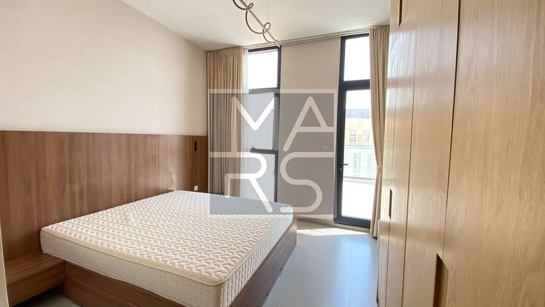6 868e8336-6d7e-4dec-8ecb-36eae7fde3bb. jpg