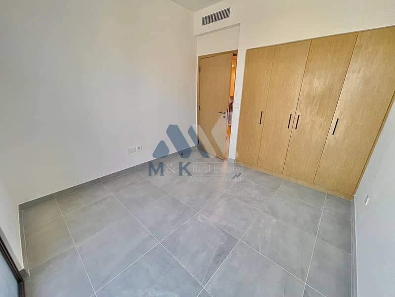 15 WhatsApp Image 2025-03-24 at 2.00. 03 PM. jpg