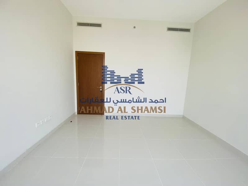 10 Sahara Tower 4 2bed haji 1739sq,ft7. jpg