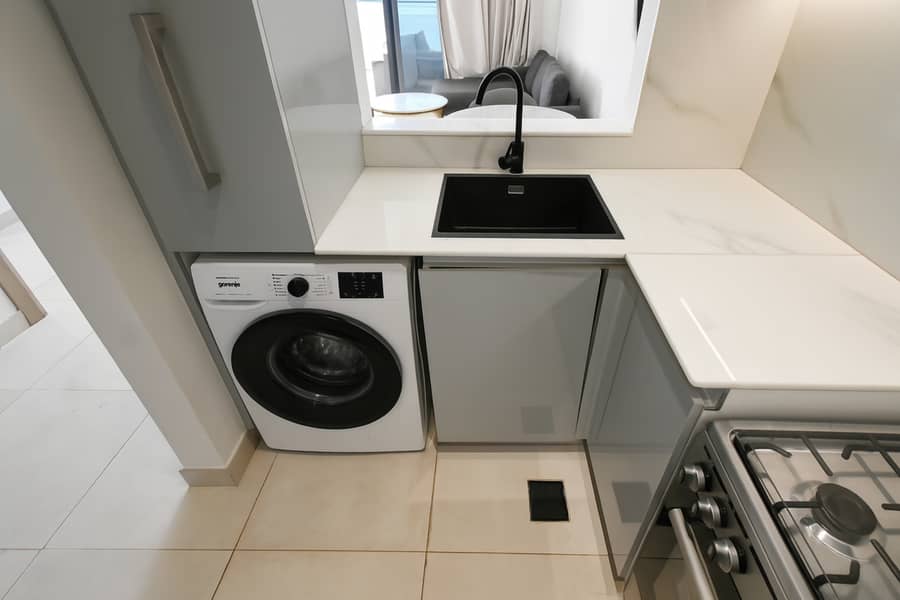 26 Nourelhouda Bourrour26. jpg