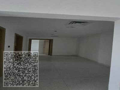 مبنى سكني 11 غرف نوم للبيع في ليوارا 2، عجمان - صورة واتساب بتاريخ 1447-01-01 في 19.11. 52_4c23d668. jpg