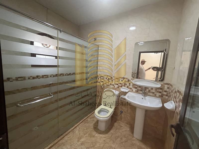 23 7463a3d1-11b7-4350-bea4-1fa6564f5a98. jpg