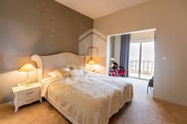 Unique - VACANT - SEA VIEW - LUXURY 3 BR