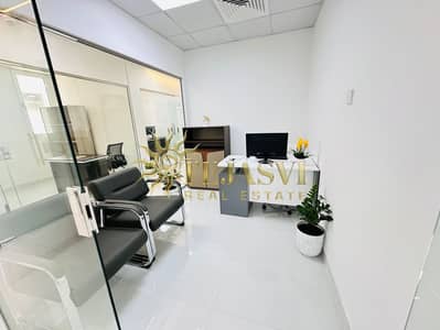 مکتب  للايجار في ديرة، دبي - 6d83cbe8-3c97-4613-9048-009581b93b4c. jpg