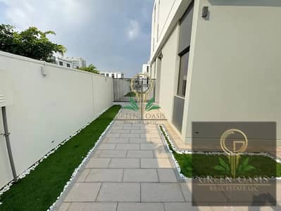 4 Bedroom Townhouse for Rent in Al Furjan, Dubai - Large Plot | Opposite the Park | Ready to Move In