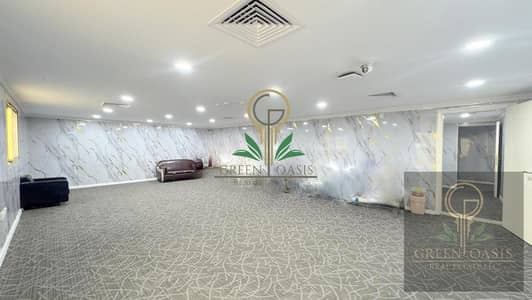 Этаж в аренду в Бур Дубай, Дубай - Этаж в Бур Дубай, 369000 AED - 12103025