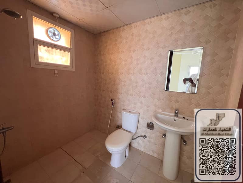 10 bddd8fa8-f189-4166-8ce2-c48a37e8831f. jpeg