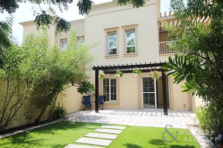 Full Upgraded | 2 Bedroom | Back to Back Full Upgraded | 2 Bedroom | Back to Back