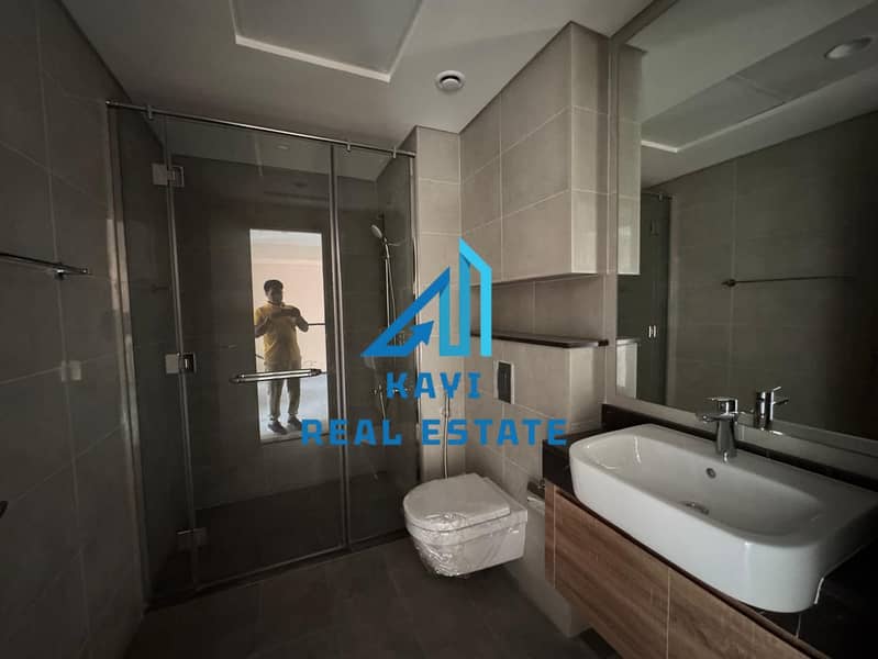 8 ssc4bhk18. jpeg