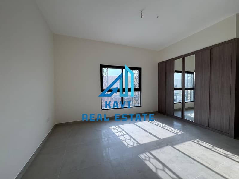 12 ssc4bhk14. jpeg