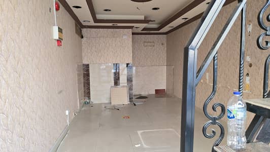 罗拉区， 夏尔迦 商铺待租 - shop rolla al ansari building (5). jpeg