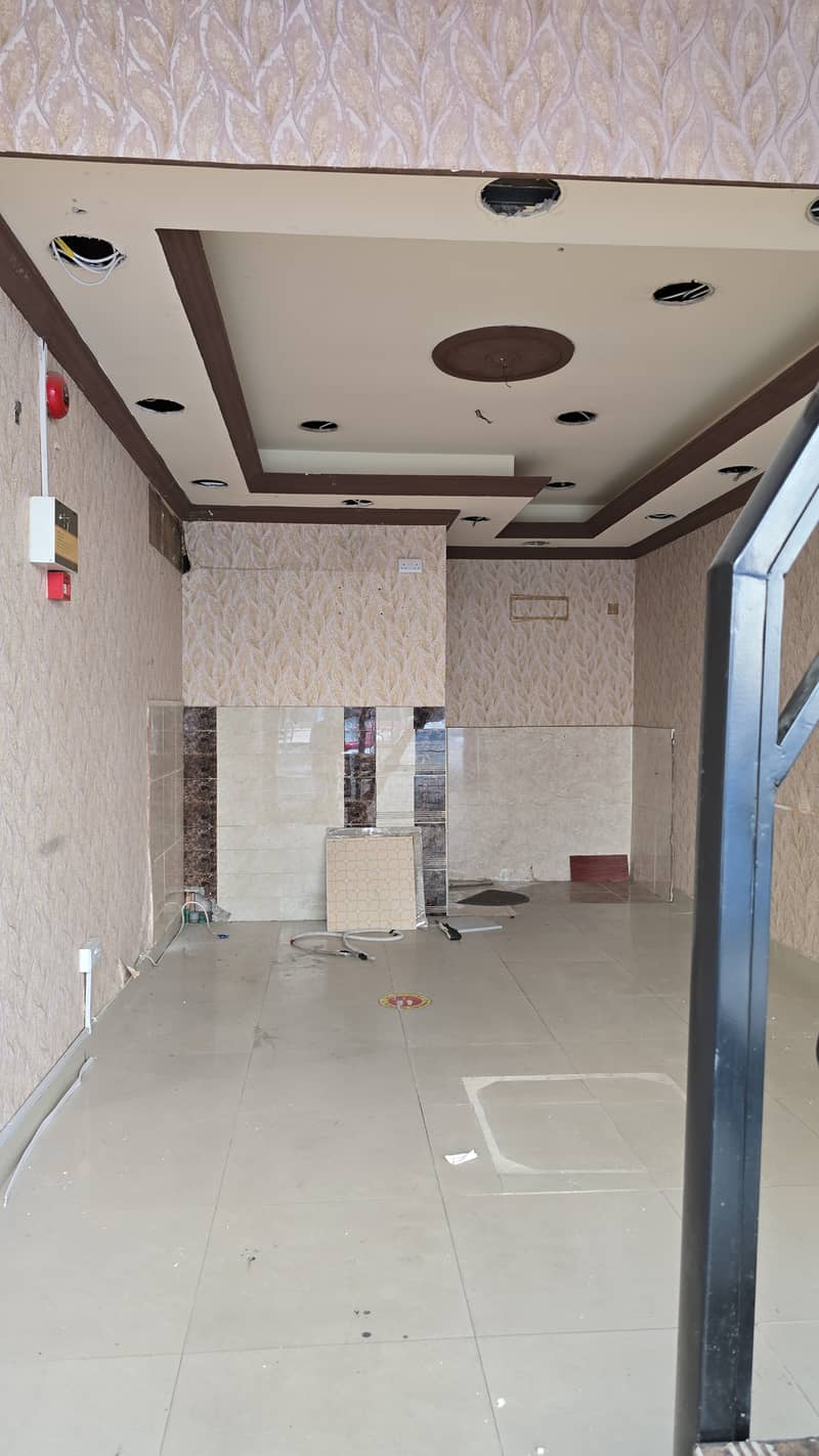 2 shop rolla al ansari building (4). jpeg