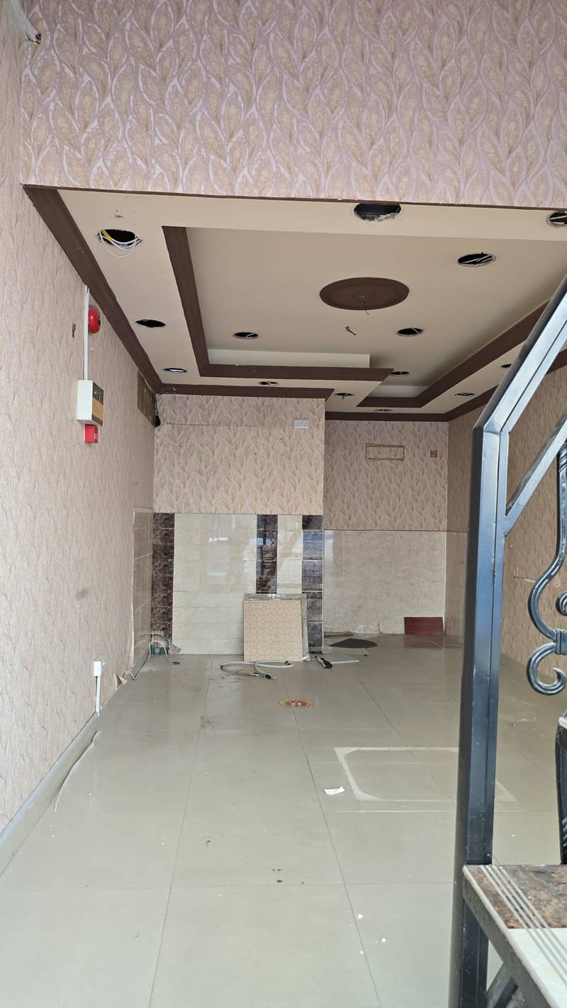 7 shop rolla al ansari building (2). jpeg