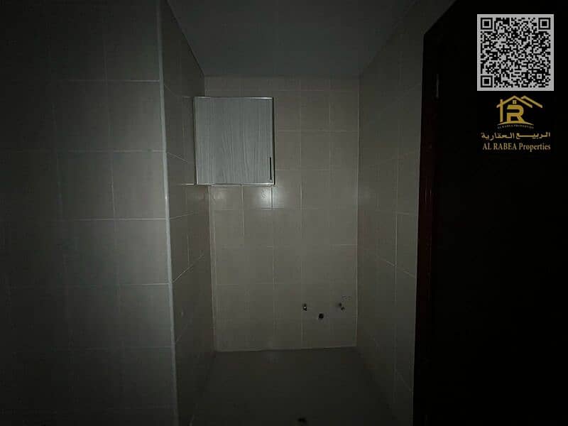 14 ce7a843d-ca3b-4326-9d44-95164f19282f. jpg