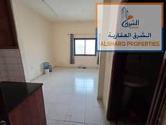 استديو طابق ارضي مميز في بنايه نضيف في الراشديه عجمان للايجار السنوي