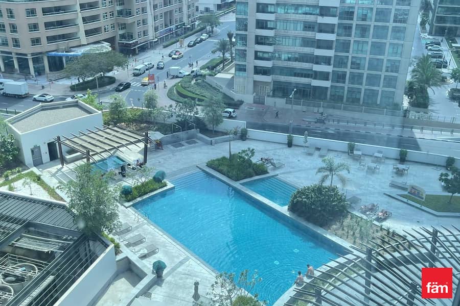 Vacant | Middle Floor | Spacious 1BHK