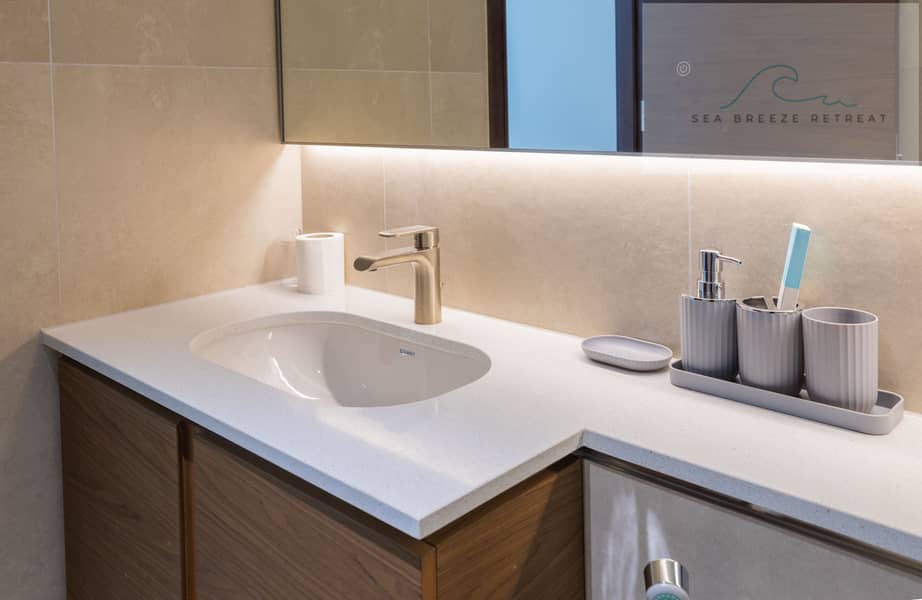 21 R6M21187-HDR. jpg