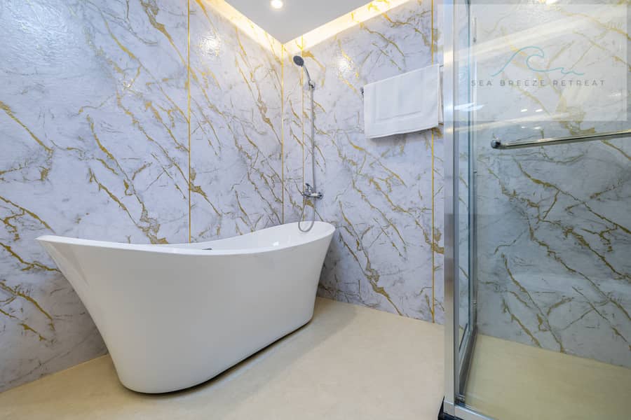 36 R6M23787-HDR. jpg