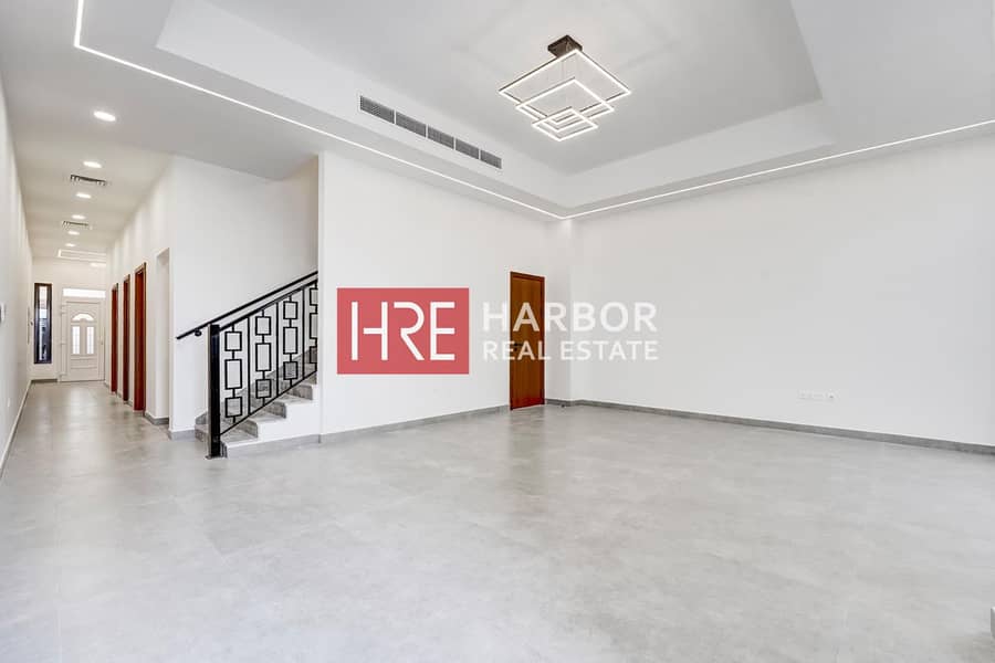 位于朱美拉住宅区,朱美拉1号社区 4 卧室的别墅 260000 AED - 12347341 位于朱美拉住宅区,朱美拉1号社区 4 卧室的别墅 260000 AED - 12347341