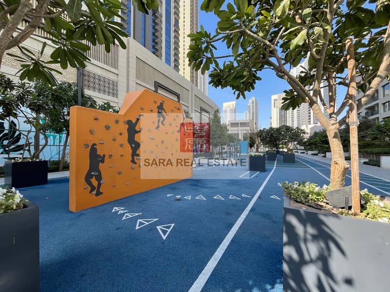 31 4.0 Fitness Plaza. JPG
