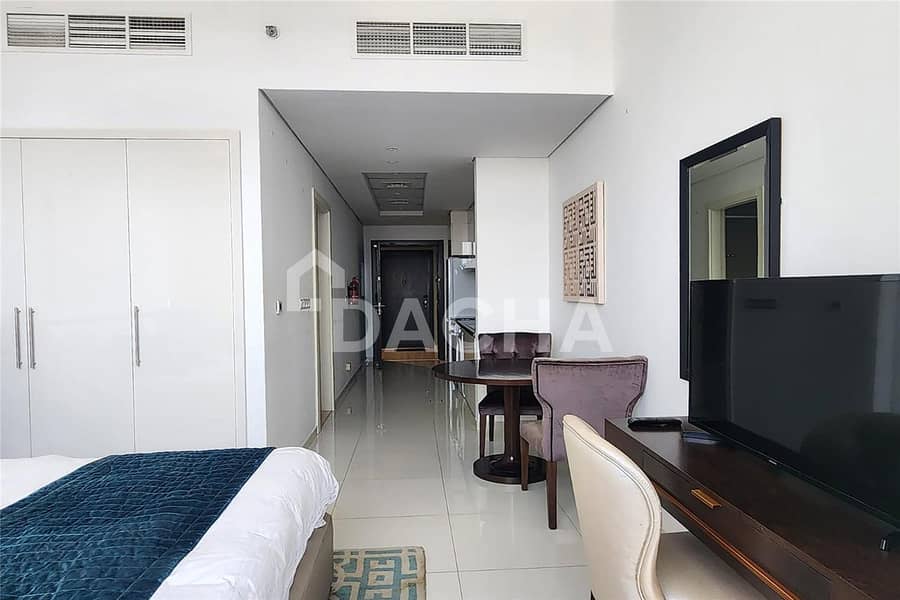 Fullu Furnished | Ready To Move | Pool View Fullu Furnished | Ready To Move | Pool View