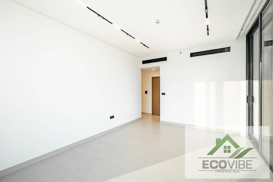 2 Bed Plus Maid, Canal view, Brand New Luxury Apartment - Image 9