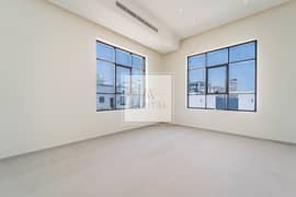 Luxury Villa| Smart System| Brand New | Spacious