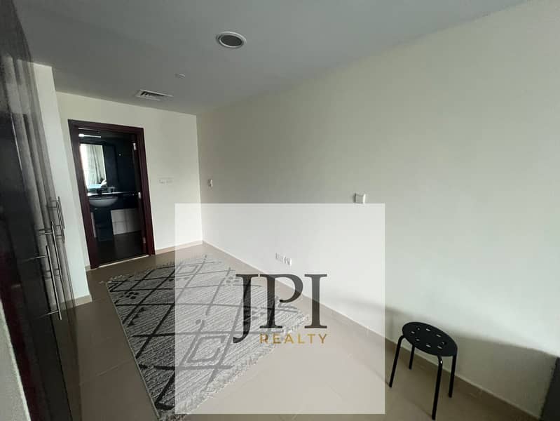 9 dca18a0d-4341-45c1-9d71-116ed155de3d. jpg