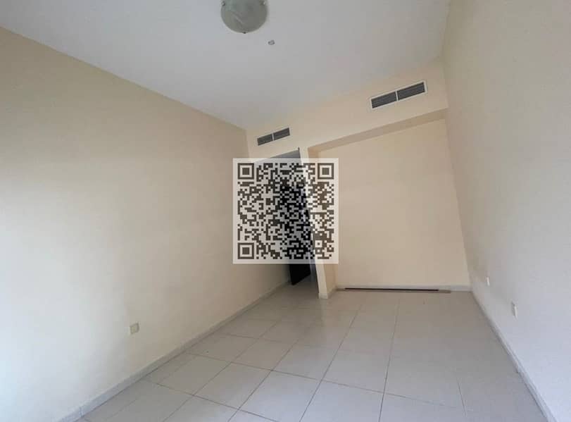 7 b51083cc-c822-4301-8983-4e37755b5990. jpg