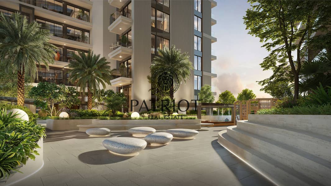 9 The Hillgate - garden. jpg