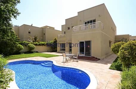 Meadows 7 | Type 16 | Garden and Pool Meadows 7 | Type 16 | Garden and Pool