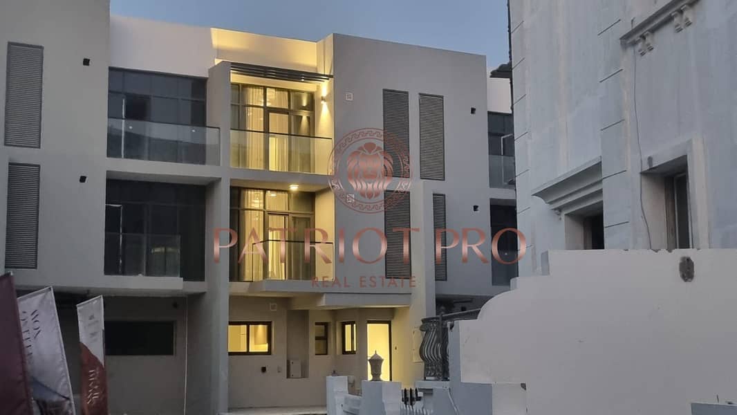 2 Whitefield Villa 59.00_00_36_48. Still018. jpg