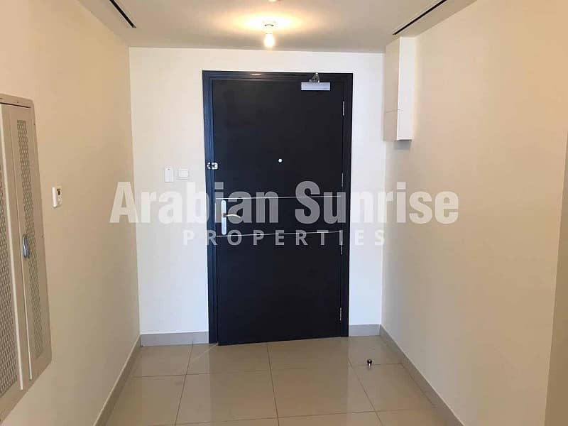 5 Sun Tower Unit 2305B, 2 Beds Foyer. jpg