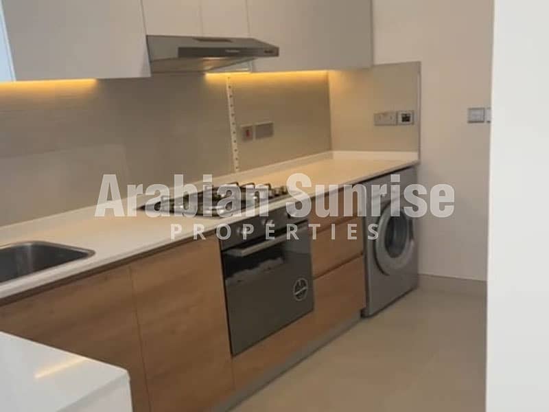 4 Radiant-Boulevard-2BR-702-Kitchen. jpg