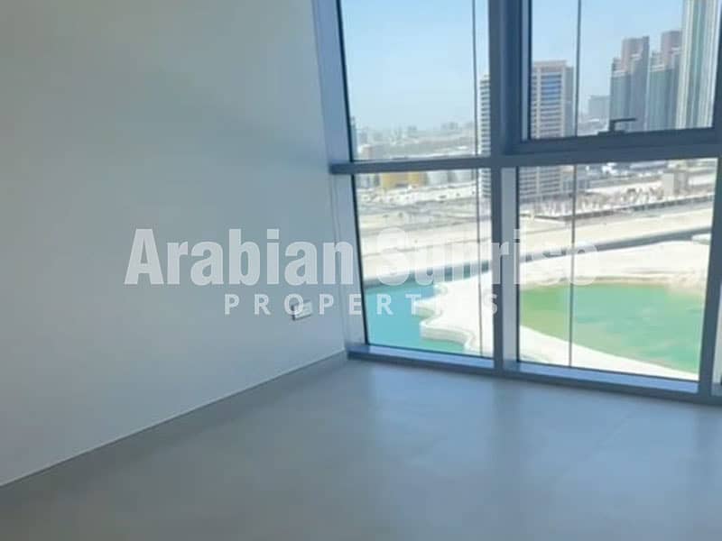 6 Radiant-Boulevard-2BR-702-Bedroom. jpg
