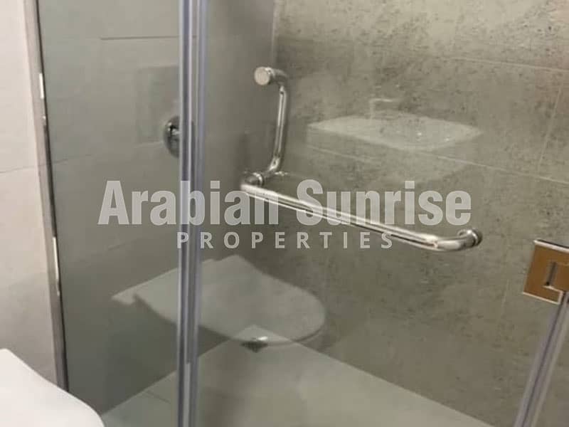9 Radiant-Boulevard-2BR-702-Bathroom. jpg