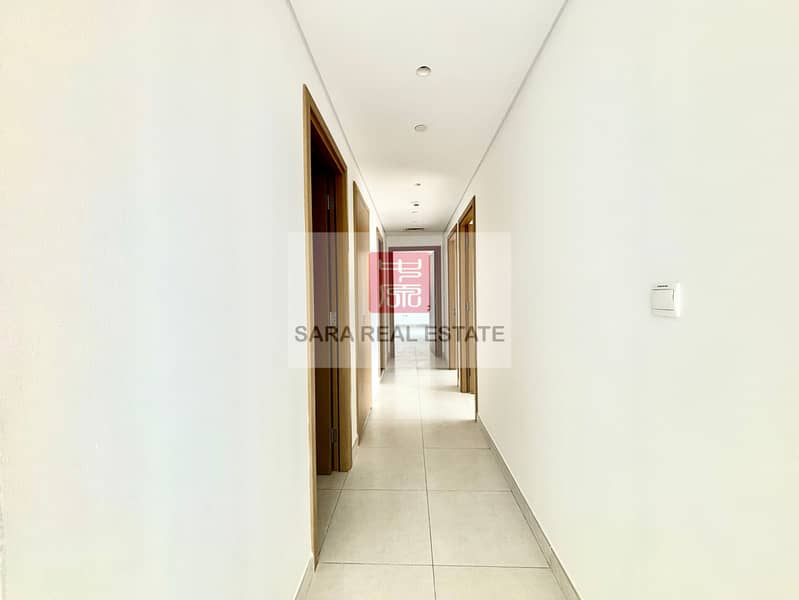 13 hallway. JPG