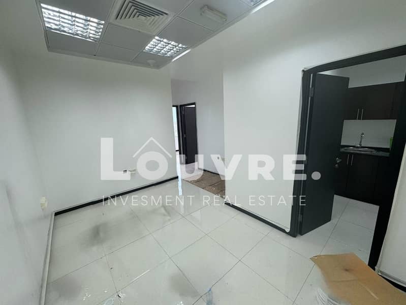 8 990cbac1-7c3a-4ba6-a92d-b6be208eeceb. jpg